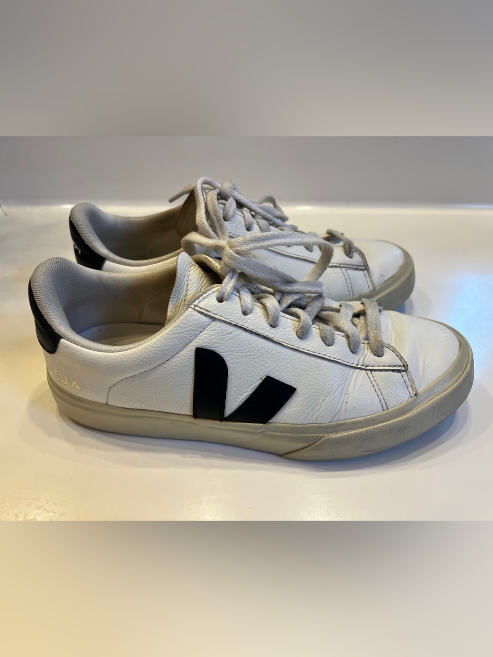 Veja Campo White Leather Sneakers with Black V Accent Women’s size 7